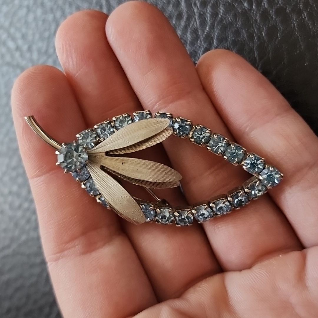 Vtg Brooch